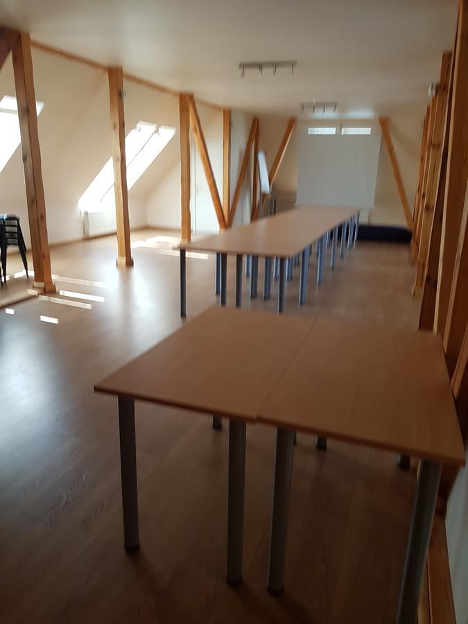 Tīreļi Aitinlauvas酒店 外观 照片